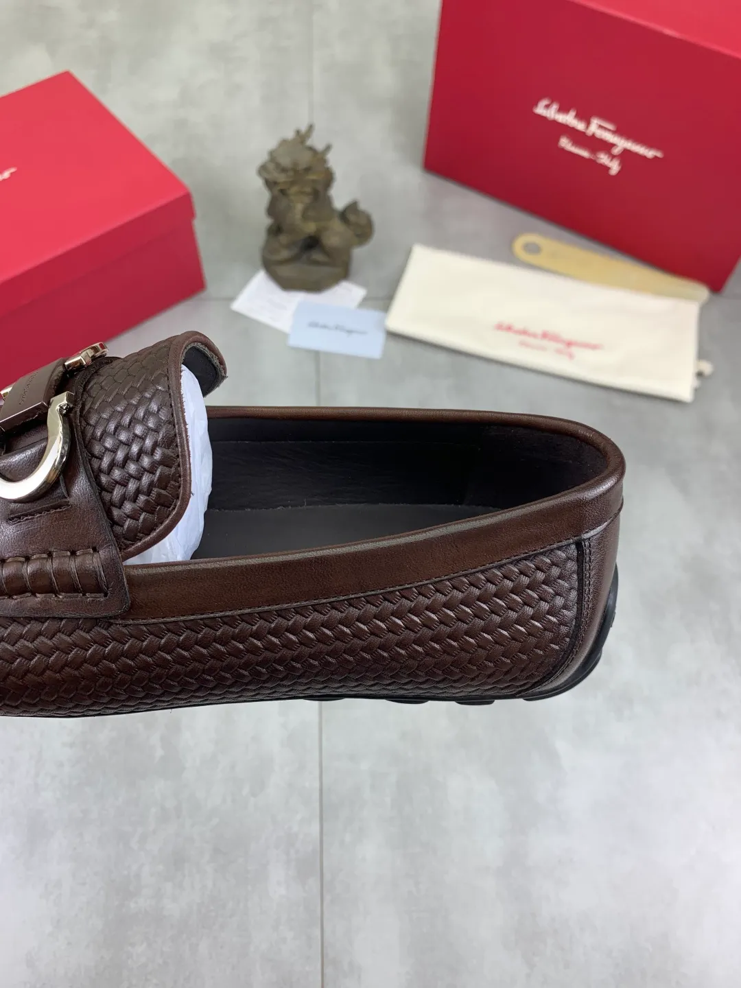 Men's shoes 💰P460 new high quality [Ferragamo/Ferragamo] latest model original imported calfskin, imported cowhide lining + original luxury metal buckle + original combination outsole Comparison without pressure Code number: 38-44 (45 customized)